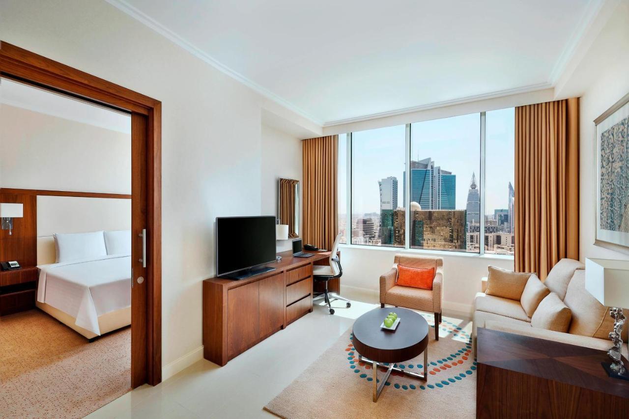 Courtyard By Marriott Riyadh Olaya Riade Exterior foto