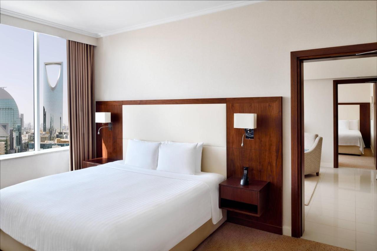 Courtyard By Marriott Riyadh Olaya Riade Exterior foto