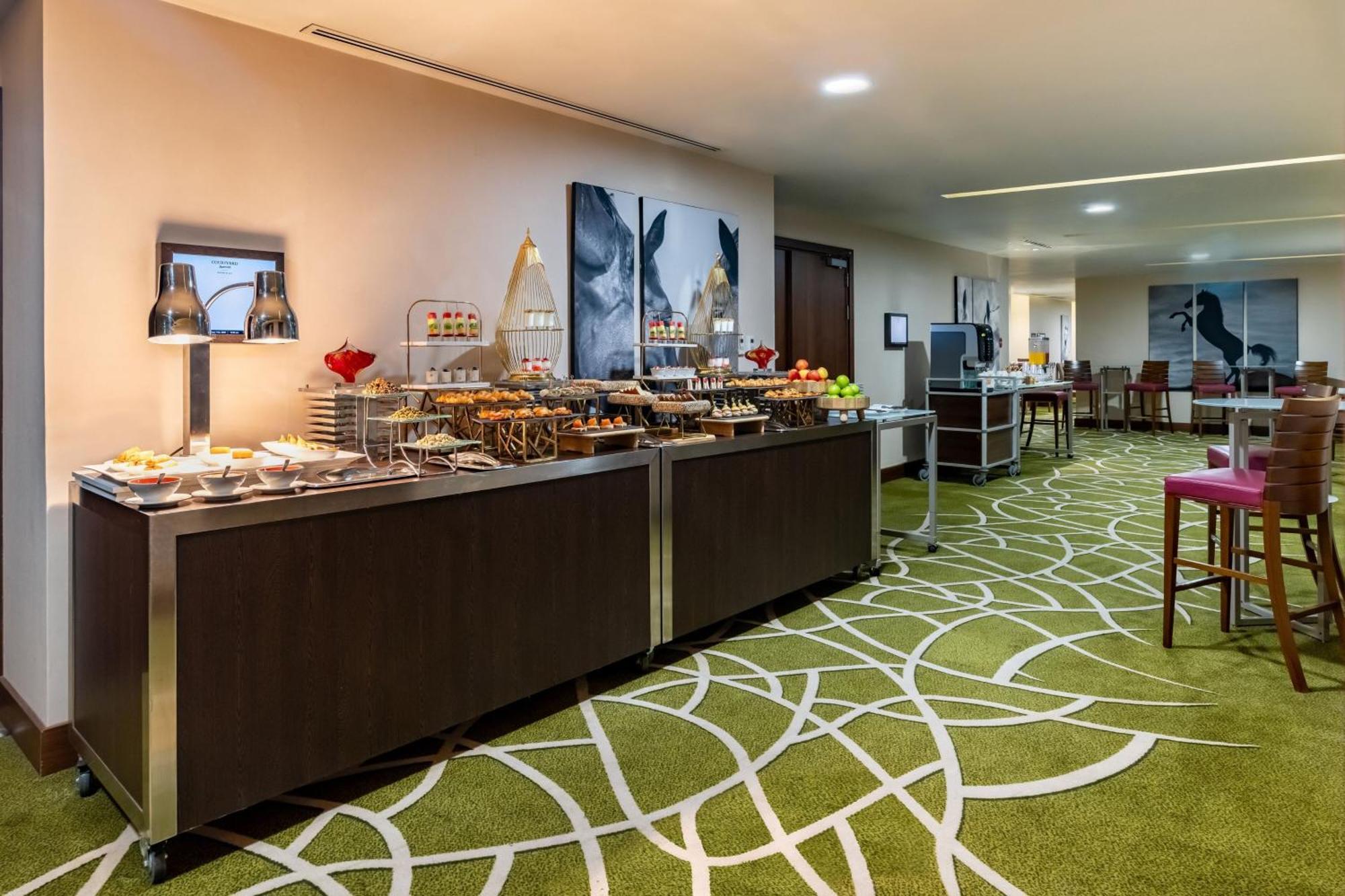 Courtyard By Marriott Riyadh Olaya Riade Exterior foto