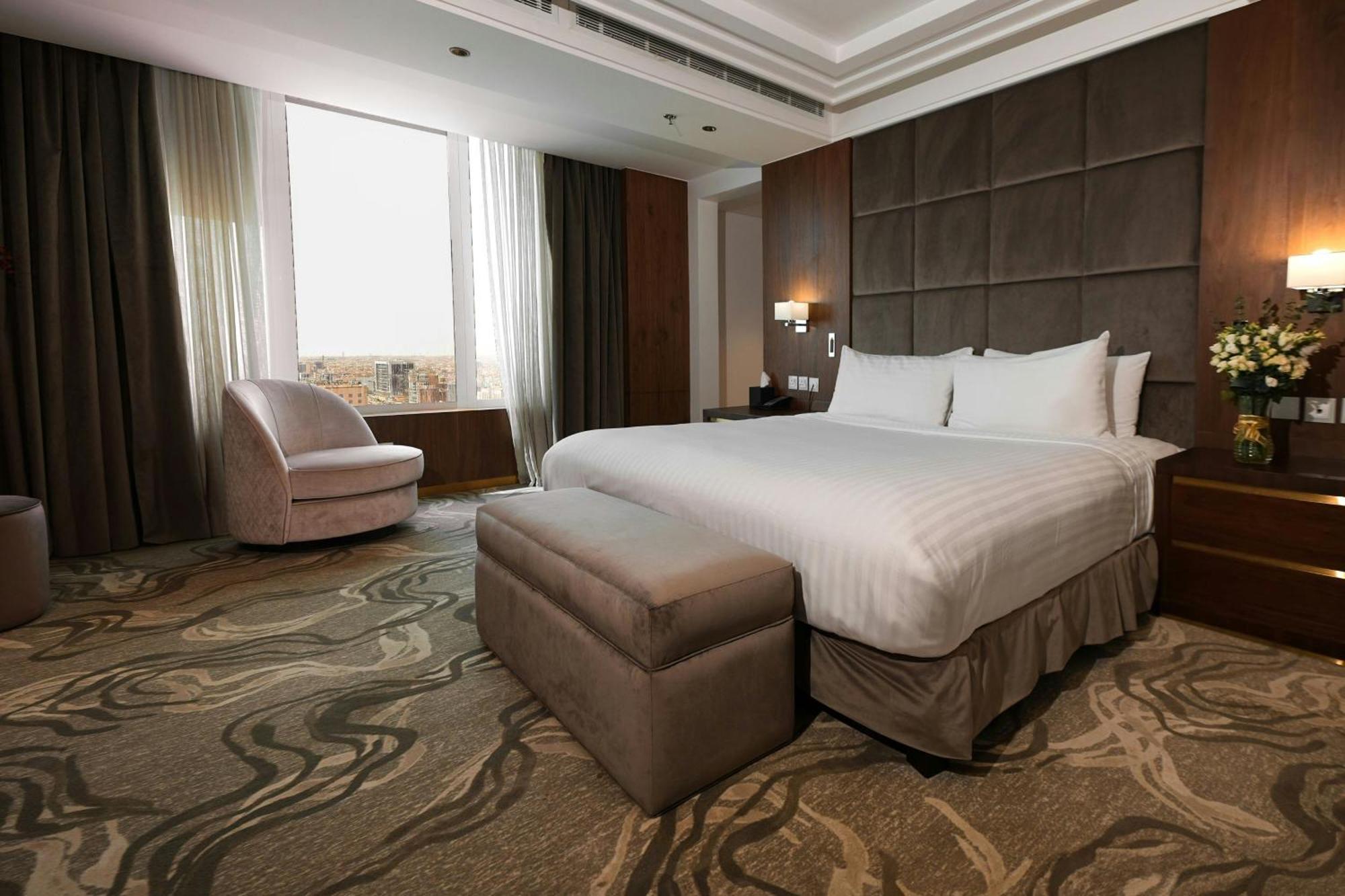 Courtyard By Marriott Riyadh Olaya Riade Exterior foto